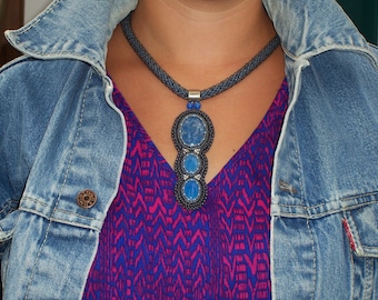 Necklace Crocheted Beaded Rope with Lapis Lazuli Pendant and Earrings