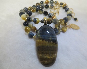 Necklace Beaded Blue Tiger Eye with Blue Tiger Eye Pendant