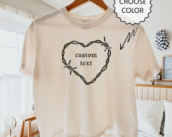 Benutzerdefiniertes Text Punk Copped Shirt, personalisierte Komfort Farbe Crop Top, personalisiertes Text Name Phrase Shirt, dunkle Gothic Schrift Frauen Boxy Tee