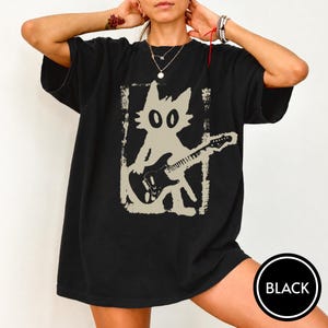 Camiseta de gato estrella de rock, camiseta vintage de gatito Y2K, camiseta de gato rock and roll, camiseta de gatito con guitarra eléctrica, regalo para amantes de la música grunge punk con temática de gatos. imagen 10