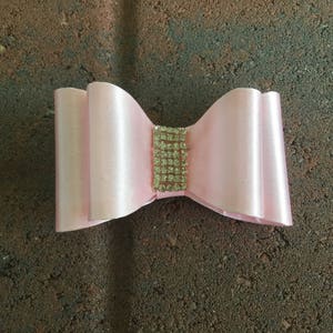 Light Pink Satin Double Bow Clip, Photo Prop, Elegant, Toddlers, Girls, Hair Clip, Hair Accessory, Holiday, baby, Special Occasion