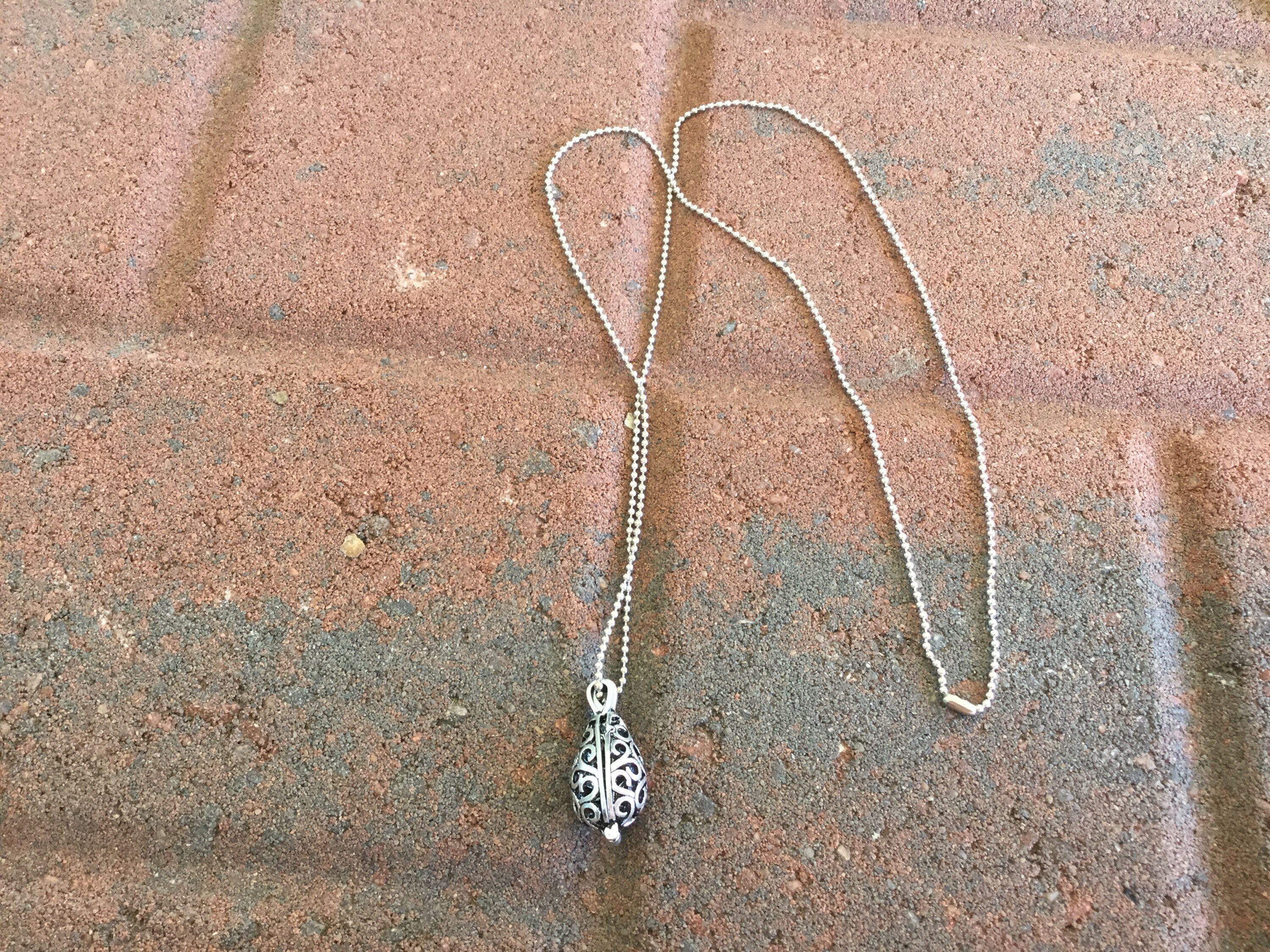 Antique Silver Teardrop Pendent Diffuser Necklace, Essential Oil ...