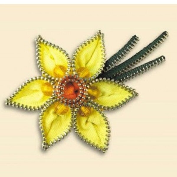 Daffodil Beading set. Beading starter kit Bead Kits & Crafts Learn to bead easy DIY beading pendant decoration brooch Narcissus pin 1341АС