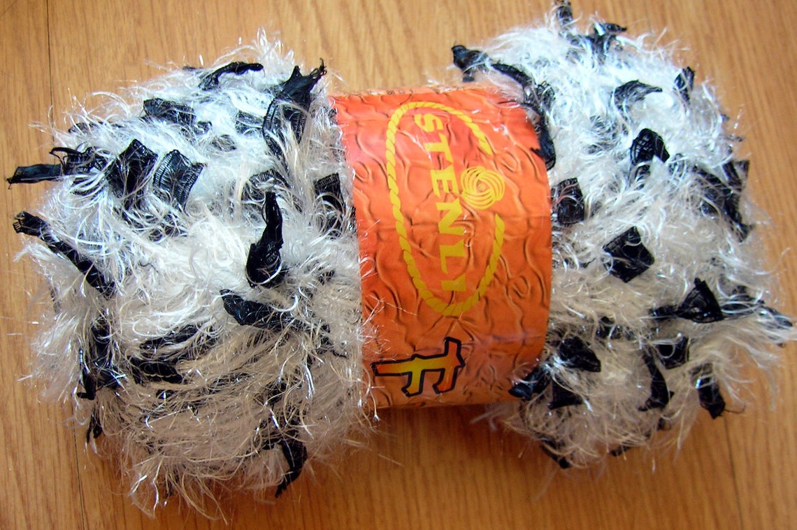 Fenix feather scarf yarn. Art Yarn. Scarf yarn effective yarn | Etsy