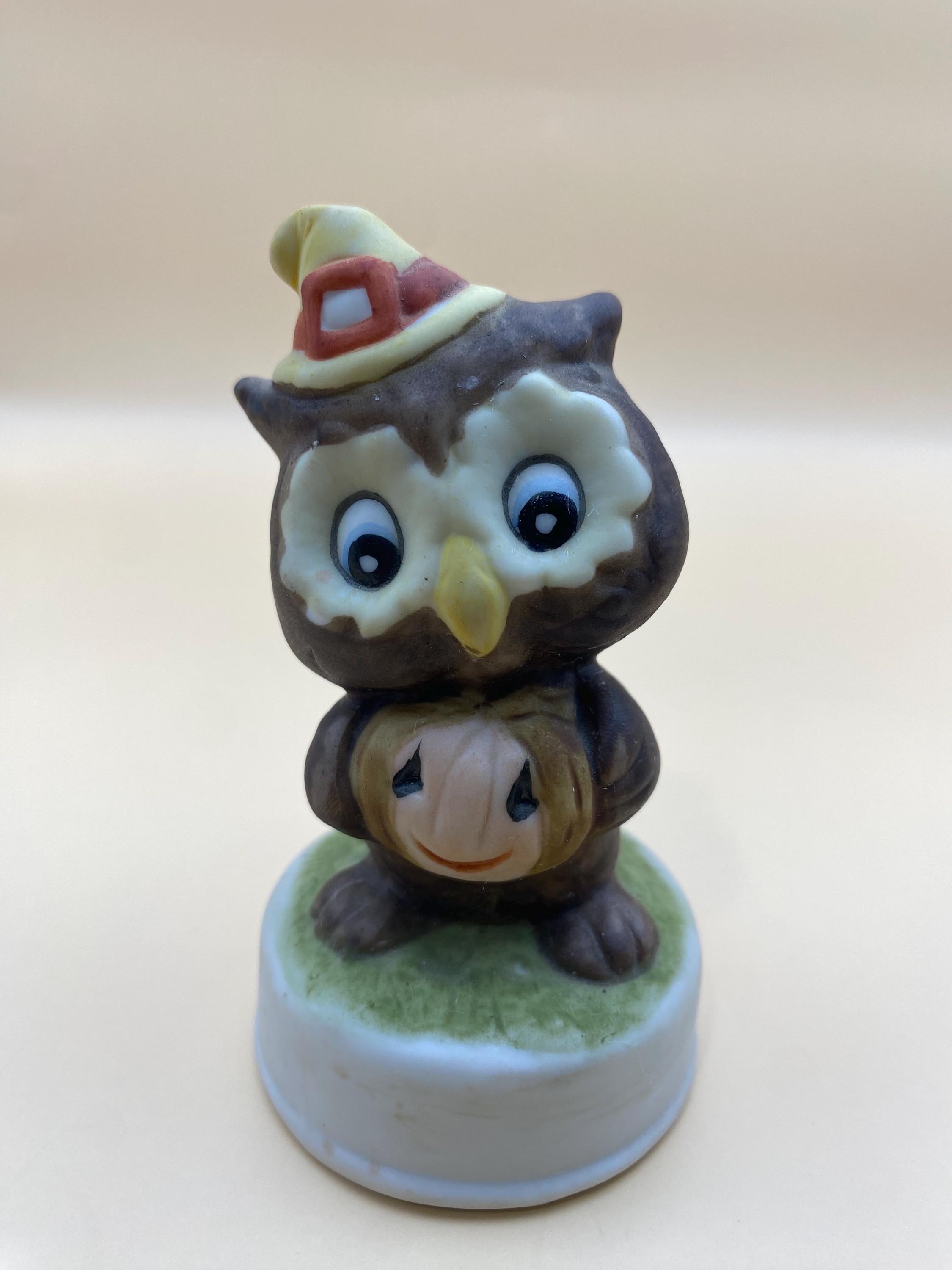 Vintage Halloween Owl Witch holding spooky pumpkin Ceramic Figurine