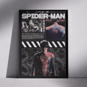 Puede incluir: Un póster enmarcado con Spider-Man. La parte superior del póster dice "SPIDER-MAN" en negrita, fuente blanca. El póster incluye imágenes de Spider-Man y el texto "The friendly neighborhood is gone."