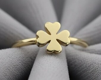 thumbnail image 2 of 18k Gold Ring AmorArtSky 18k Gold Five Leaf Clover Dainty Inlaid Zircon Ring For Women:Fashion Lucky Five Leaf Love Promise Rings Stainless Steel Wedding Band Promise Ring Jewelry Birthday Gifts For Women 2 of 12