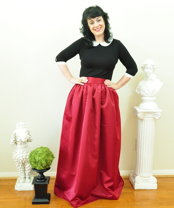 MERA BURGUNDY MAXI FLOWY SATIN SKIRT – Mateeno