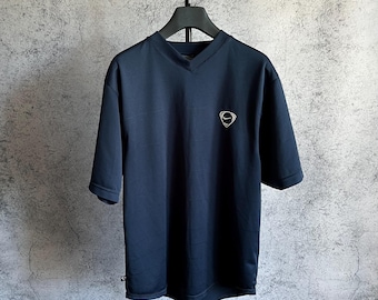 Camiseta Nike vintage Y2K, cuello en V azul con Swoosh bordado