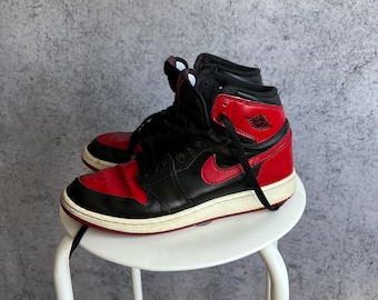 Zapatillas Nike Air Jordan 1 High Top Vintage en negro y rojo (40 EUR)