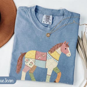 Faux Patchwork Horse T-Shirt, Quilted Farmhouse Horse Tee, Unique Equestrian Lover Gift, Colorful Country Animal Shirt, Rustic Style T-Shirt