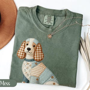 Faux Patchwork Dog T-Shirt, Quilted Puppy Lover Tee, Cottagecore Hound Dog Shirt, Vintage Gingham Grandmacore T-Shirt