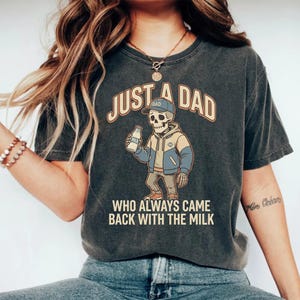 Camiseta "Solo un papá leche", camiseta divertida de papá esqueleto, regalo irónico para el Día del Padre, diseño humorístico de botella de leche, ropa genial para papás, humor para padres
