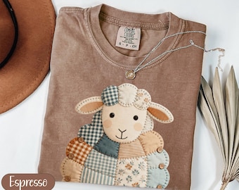 Faux Patchwork Sheep T-Shirt, Quilted Lamb Farm Animal Tee, Cottagecore Gingham Floral Graphic Top, Grandmacore Rustic Aesthetic