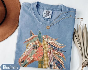 Vintage Patchwork Horse Head T-Shirts, Boho Equine Quilt Style Tee, Cottagecore Farmhouse Animal Graphic Top, Rustic Floral Equestrian Art