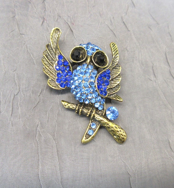 Blue Rhinestone Owl Brooch - image 4