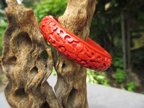 Carved cinnabar bangle Gem