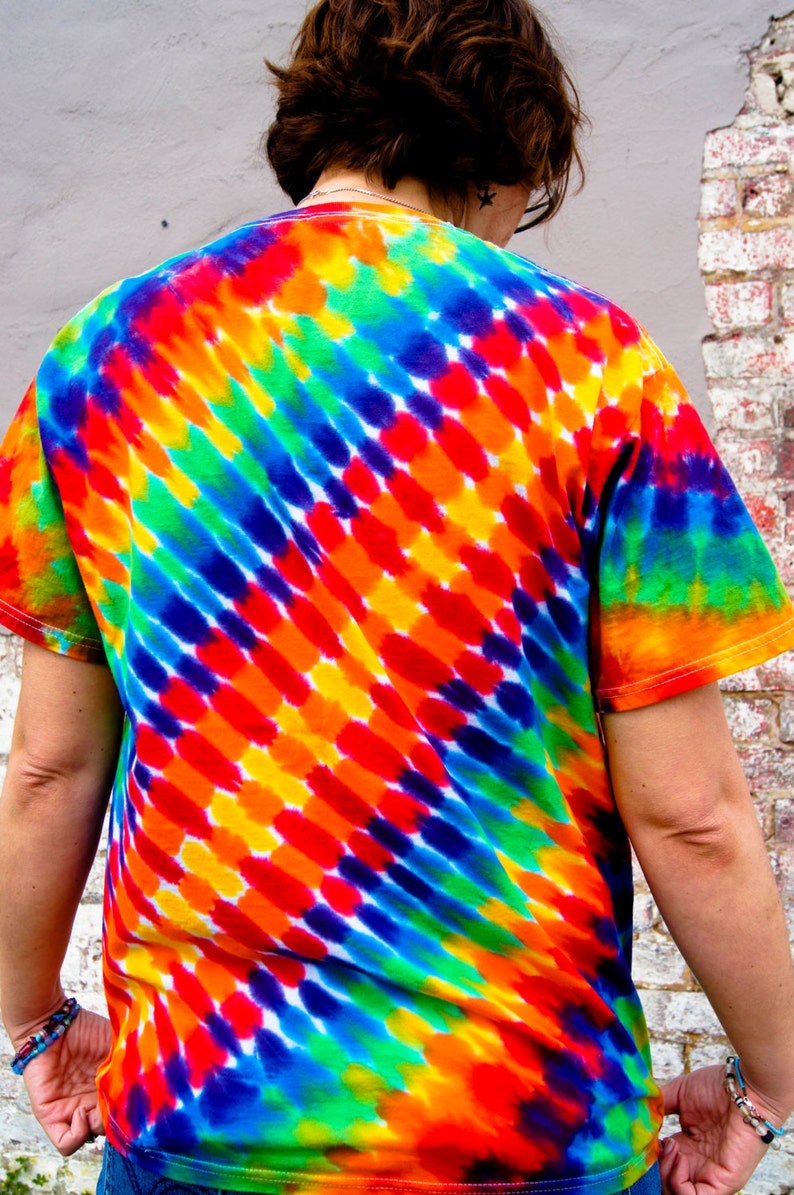 tie dye diagonal stripes