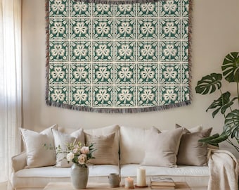 Celtic Shamrock Blanket, Irish Woven Throw, Gaelic Home Decor Gift, Housewarming Heirloom, Heritage Cotton Tapestry, Anniversary Gift