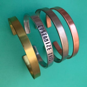 Individuelles handgestempeltes Manschettenarmband Aluminium, Sterling Silber, Kupfer oder Messing Bild 3