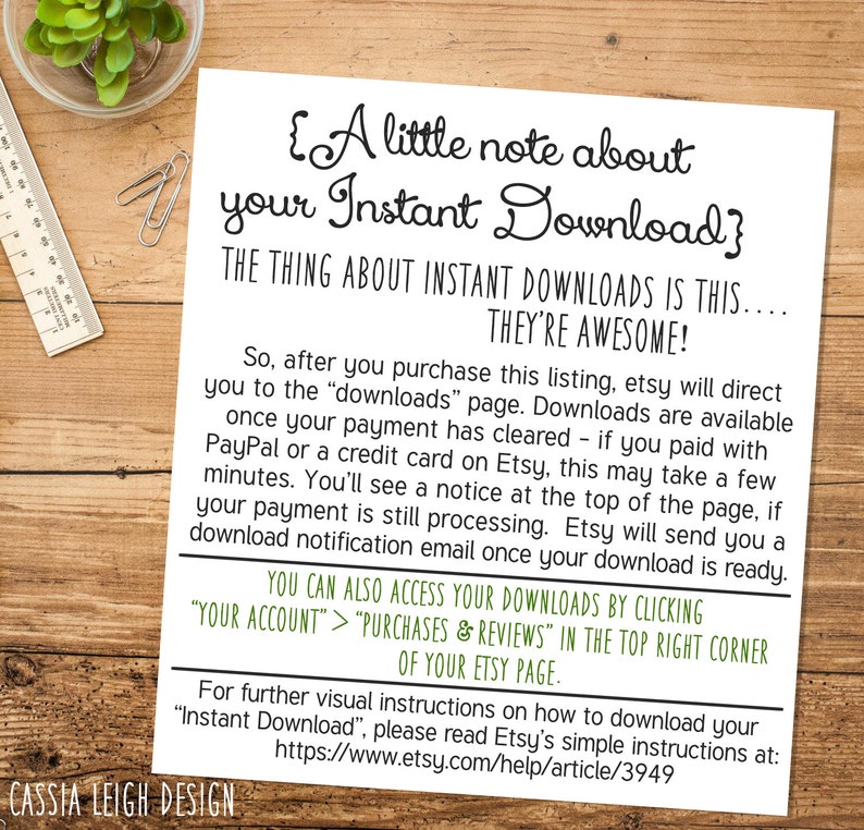 Op de afbeelding: Een wit vel papier met zwarte tekst die uitlegt hoe je digitale producten kunt downloaden die je op Etsy hebt gekocht. De tekst bevat de zin "Direct downloaden" en het Etsy-websiteadres: https://www.etsy.com/help/article/3949.