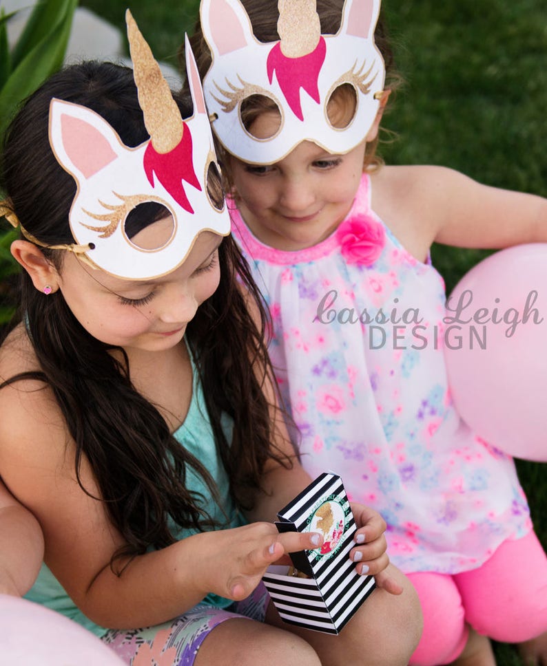 Magical Unicorn Birthday Invitations   Pink and Glitter  image 5