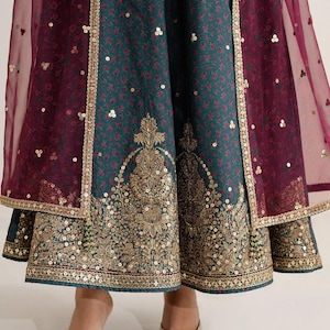 Embroidered raw-silk UR-7058: navy salwar kameez, three-piece Pakistani suit with gold-embroidered kameez and maroon dupatta.