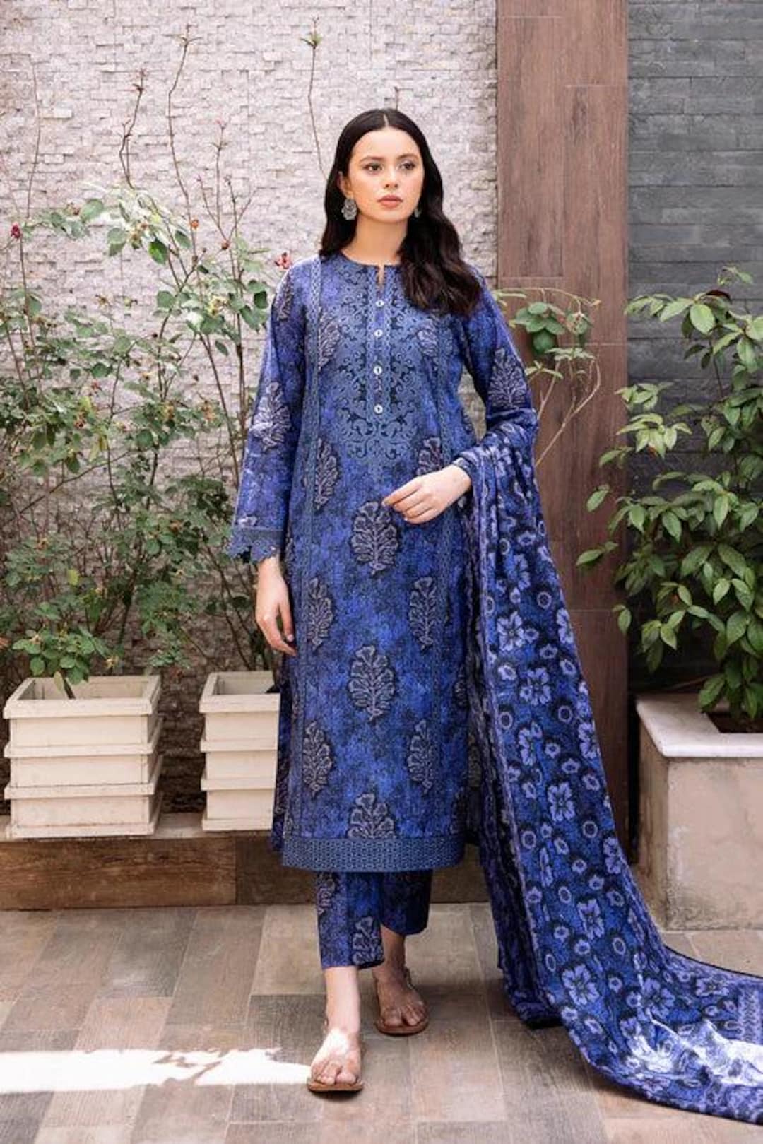 Luxury stitched Lawn Suit with Embroidered Organza Dupatta