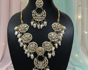 Chandbali-ketting bezet met Maang Tikka, Indiase jadau kundan bruidschoker