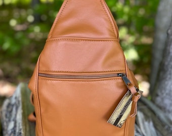 SLING TOTE Backpack in Tapestry With Horween Leather Trim  display picture 1