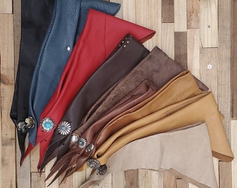 Bandana en cuir recyclé pour chien : bandana sur mesure pour animal de compagnie