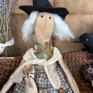 Handmade Primitive Witch Doll – Folk Art Halloween Decoration – Rustic Fabric Witch with White Hair