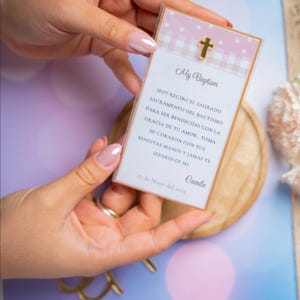 Recuerdo de bautizo o primera comunión personalizado\ tarjeta religiosa con cruz acrilica\bautismo personalizado o favor de primera comunión