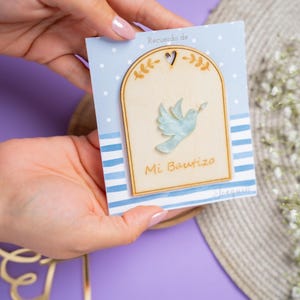 12 Imán Recuerdo Bautizo Personalizado /espíritu santo en Madera y Acrílico / Souvenir Bautizo, Comunión o Confirmación