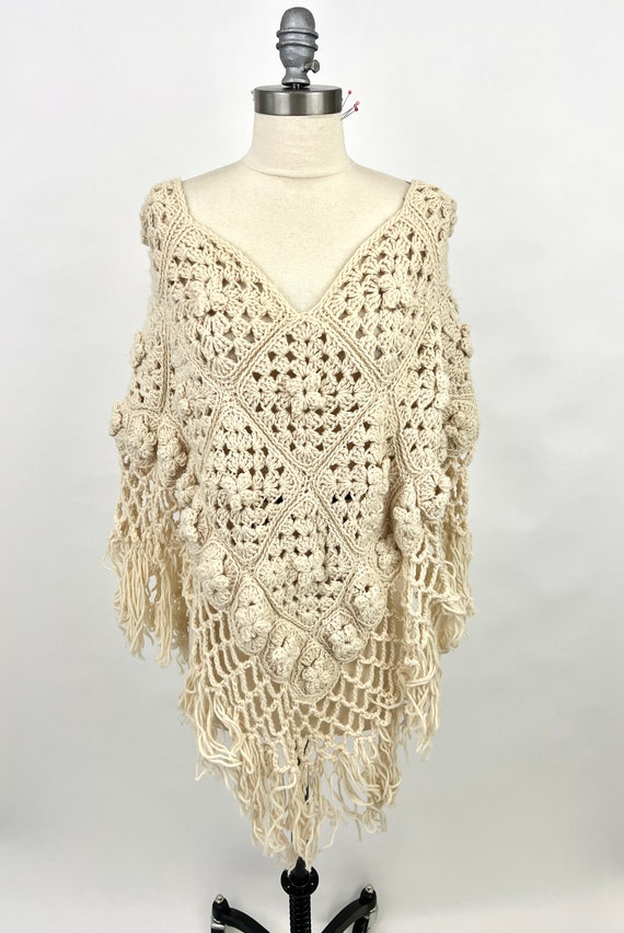 Crochet Cream Wrap | Vintage | 70s