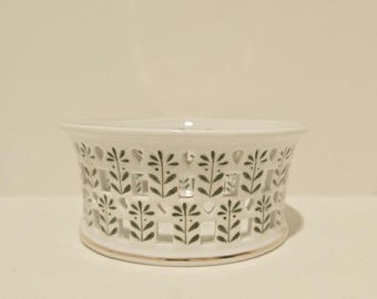 Vintage Green and White Floral Decorative Bowl