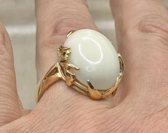 14K Gold White Nephrite Jade Ring, Vintage Branch Setting, Size 10