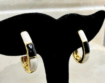 Vintage Black White Enamel Gold Tone Hoop Earrings