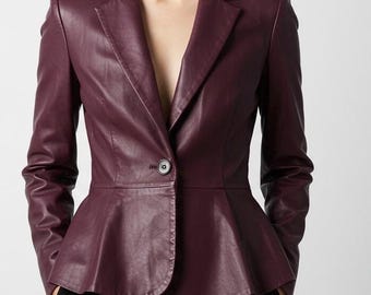 Burgunderfarbener Damen-Blazer aus echtem Leder - maßgeschneiderte Slim Fit-Schößchenjacke mit Einknopfverschluss