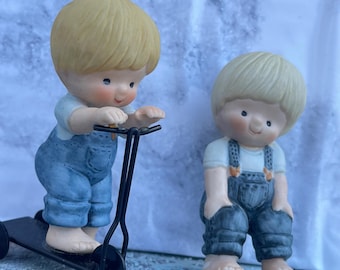 Vintage Enesco Country Cousins 'Scooter'-beeldjes, paar van twee