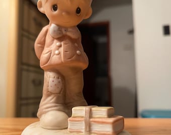 Vintage 1979 Precious Moments-beeldje "It's What's Inside That Counts" E-3119 van Enesco