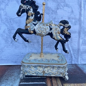 San francisco music box carousel horse - Etsy 日本