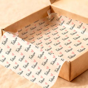 Silkespapper med namn, Hjärtformade förpackningspapper, Personligt omslagspapper, Omslagsark med namn, Dekorativt papper, Presentinslagning