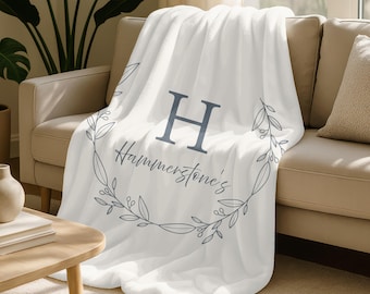 Personalized Family Name Blanket,Custom Wedding Anniversary Gift,Last Name Initials Blanket,Christmas Gift,Bridal Shower Gift for Newlyweds