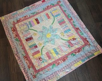 Couette en coton vintage des années 30, matelassée à la main, 35 x 33 bébé