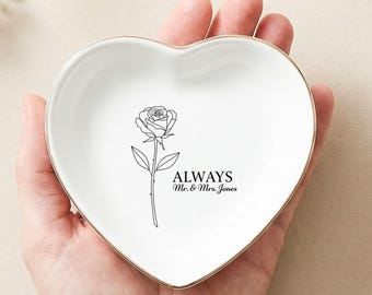 Custom Name Jewelry Tray, Personalized Ceramic Ring Dish, Gold Rim Trinket Dish, Bridesmaid Gift, Wedding Favor for Her
