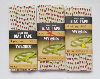 VINTAGE TALON SMALL WHITE LOOP BIAS TAPE TRIM 2.25 YDS FREE SHIPPING VINTAGE TALON SMALL WHITE LOOP BIAS TAPE TRIM 2.25 YDS FREE SHIPPING