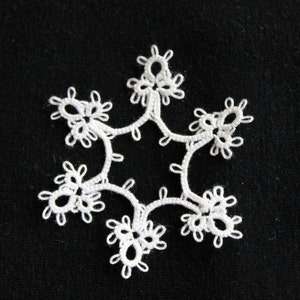 Tatted SNOWFLAKE in a SNOWFLAKE Christmas Ornament, Tatting Handmade, Tatted Christmas Ornament, Tatted Snowflake Tatting, Original Design image 5