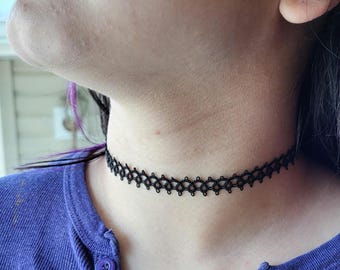 Tatted Choker, Single Row, handmade by me, various lengths 10 to 18 inch, your choice of color, MADE TO ORDER