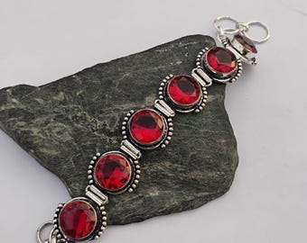 Beautiful Garnet statemernt bracelet,925 sterling silver bracelet,handmade bracelet,gift for women,birthday gift,red garnet bracelet